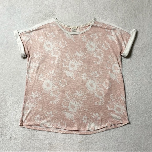 Lucky Brand Tops - Lucky Brand pink soft floral cuffed sleeve tee shirt size medium